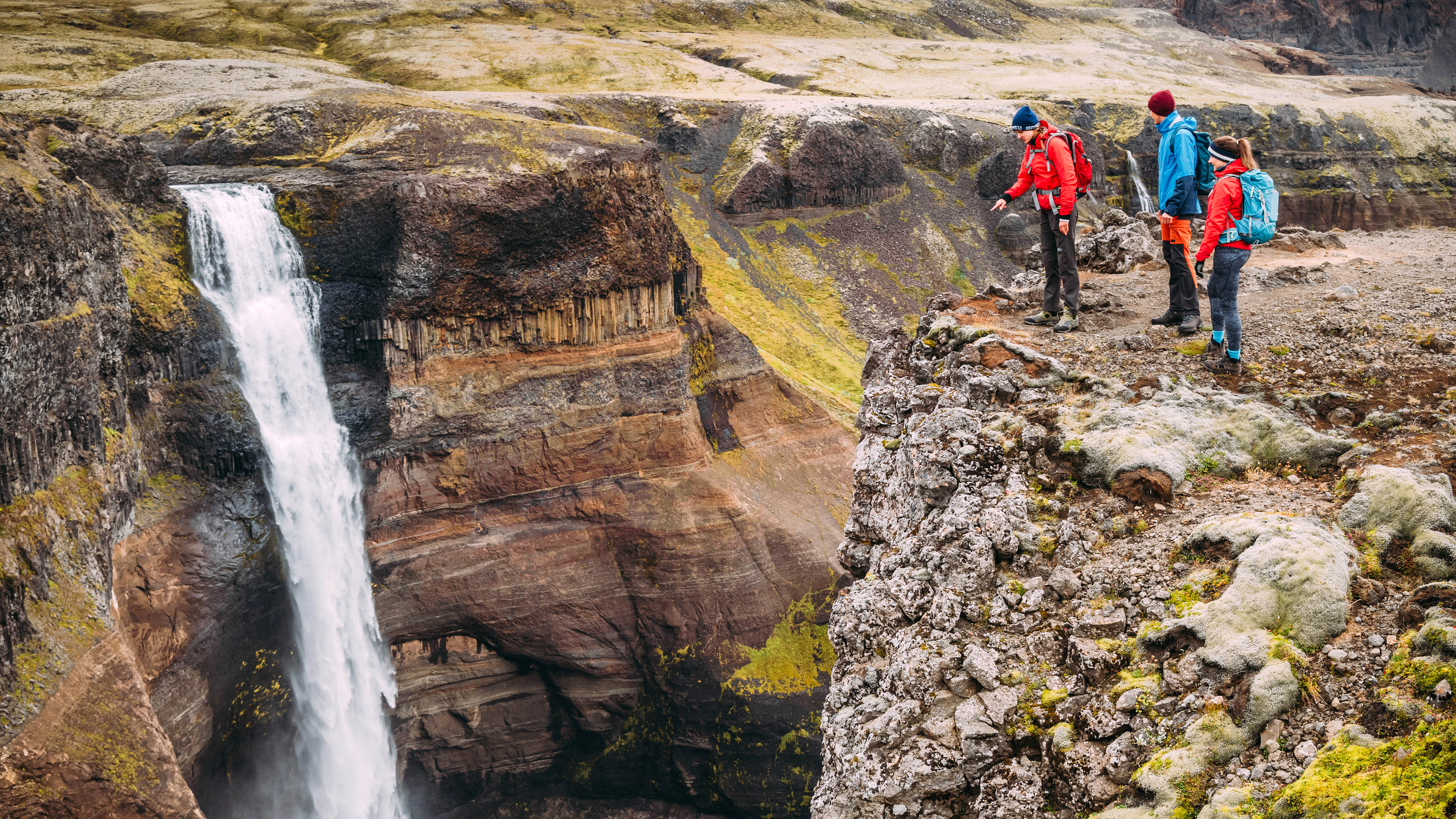 Wasserfall Wandergruppe Aussicht Island