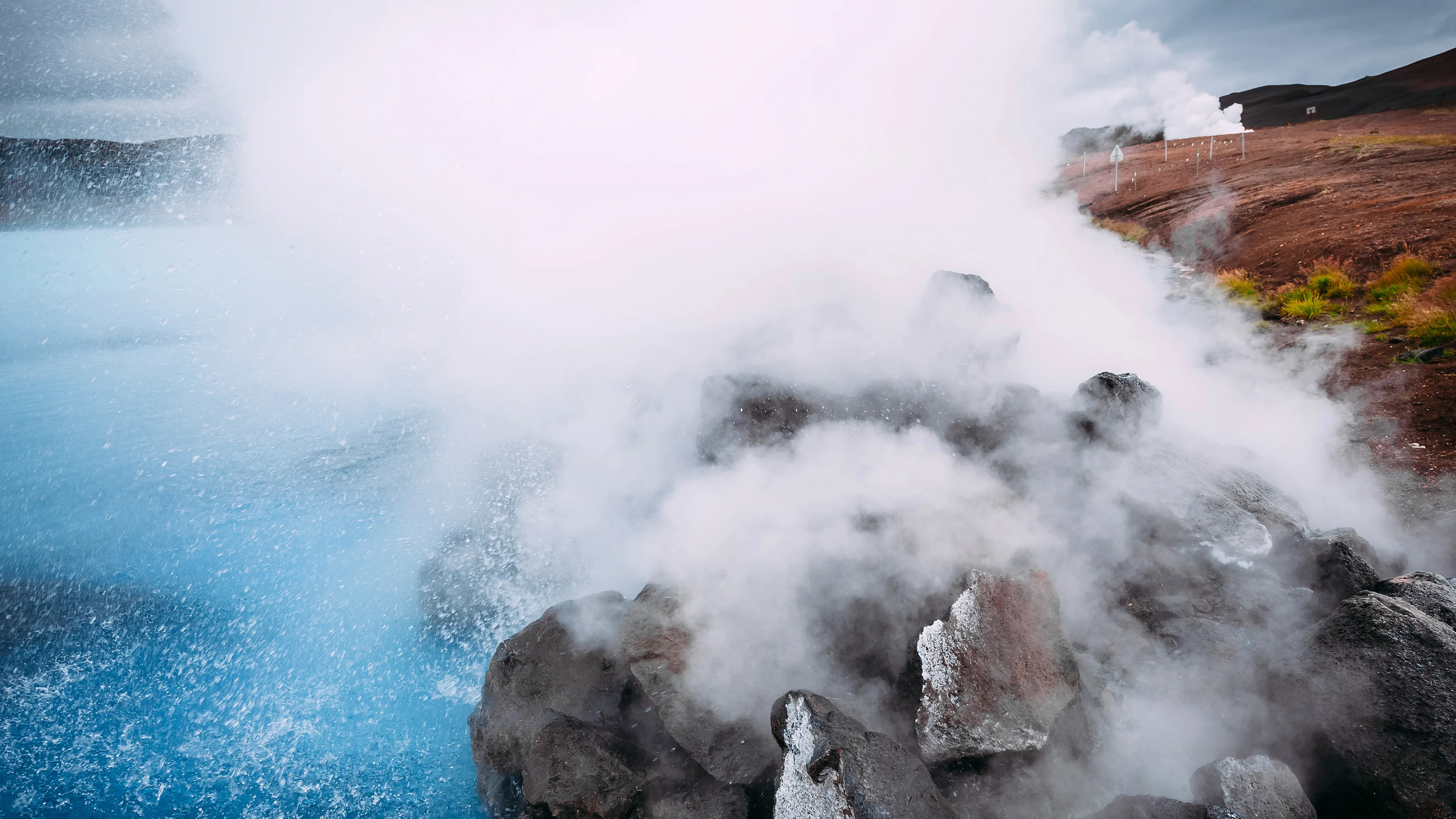 Luftaufnahme einer Fumarole in Island