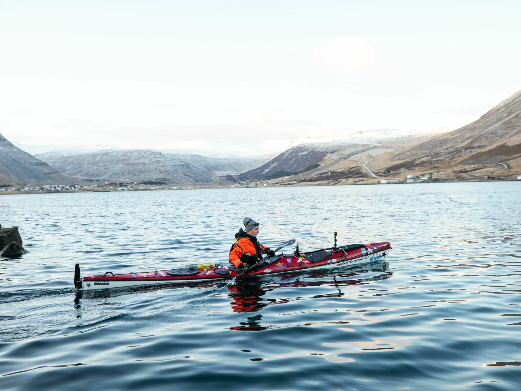 Kayakfahrer in den Westfjorden, Foto: Business iceland