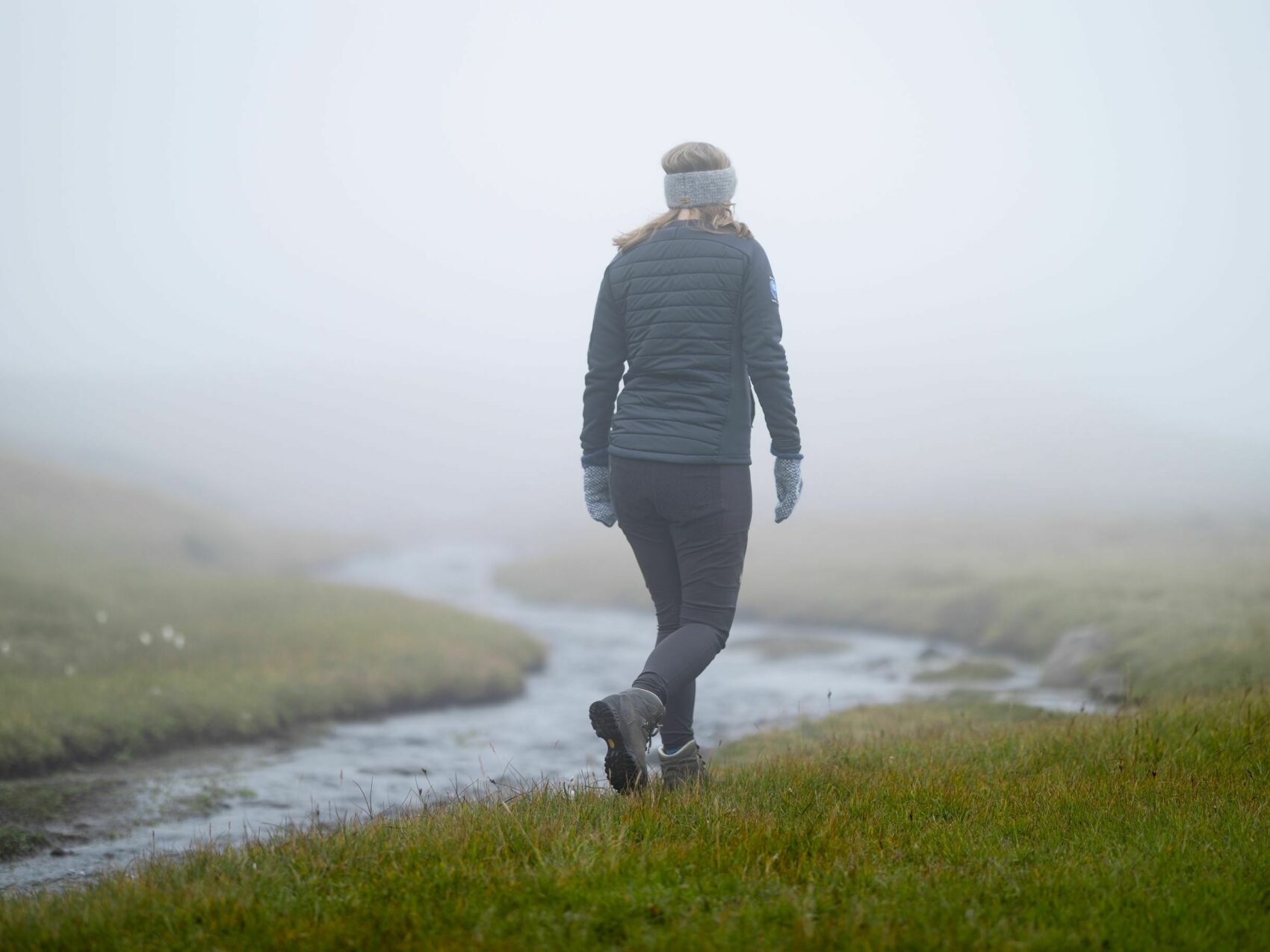 Island - Wanderin im Nebel