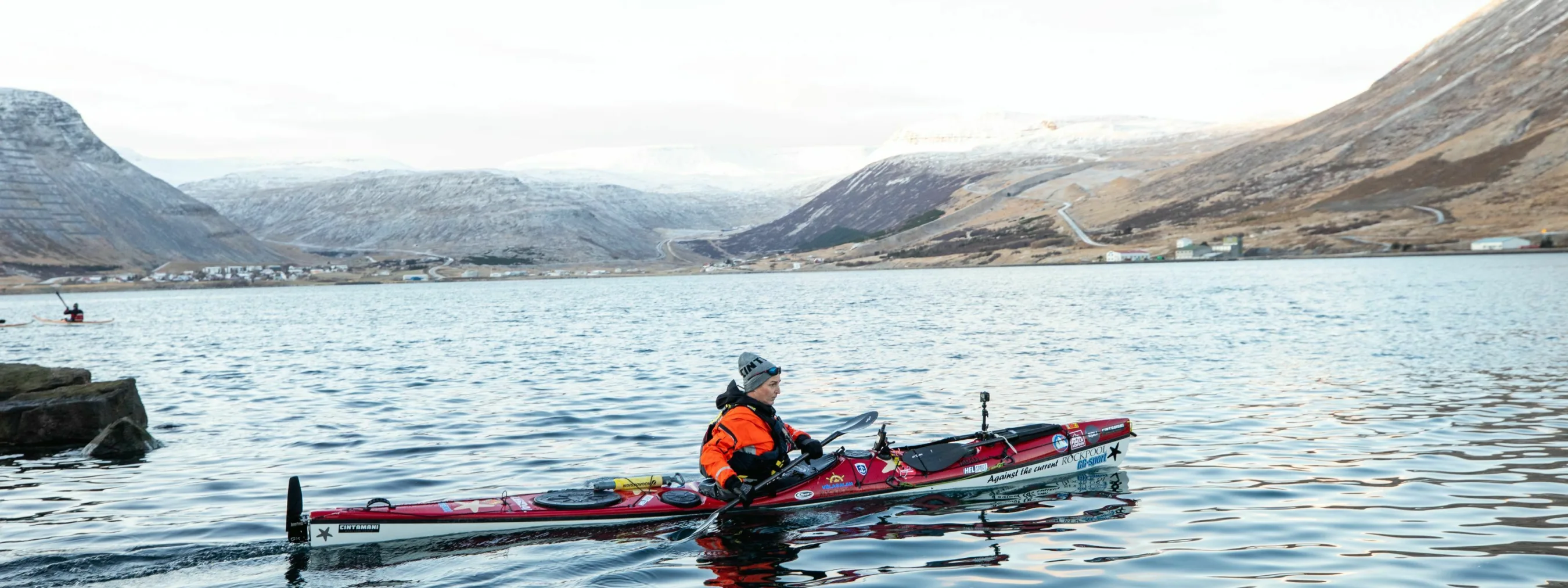Kayakfahrer in den Westfjorden, Foto: Business iceland
