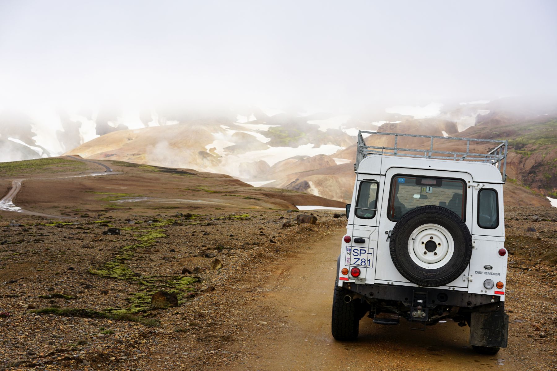 Jeep im Hochland von Island, Hochlandreise mit Salty Love