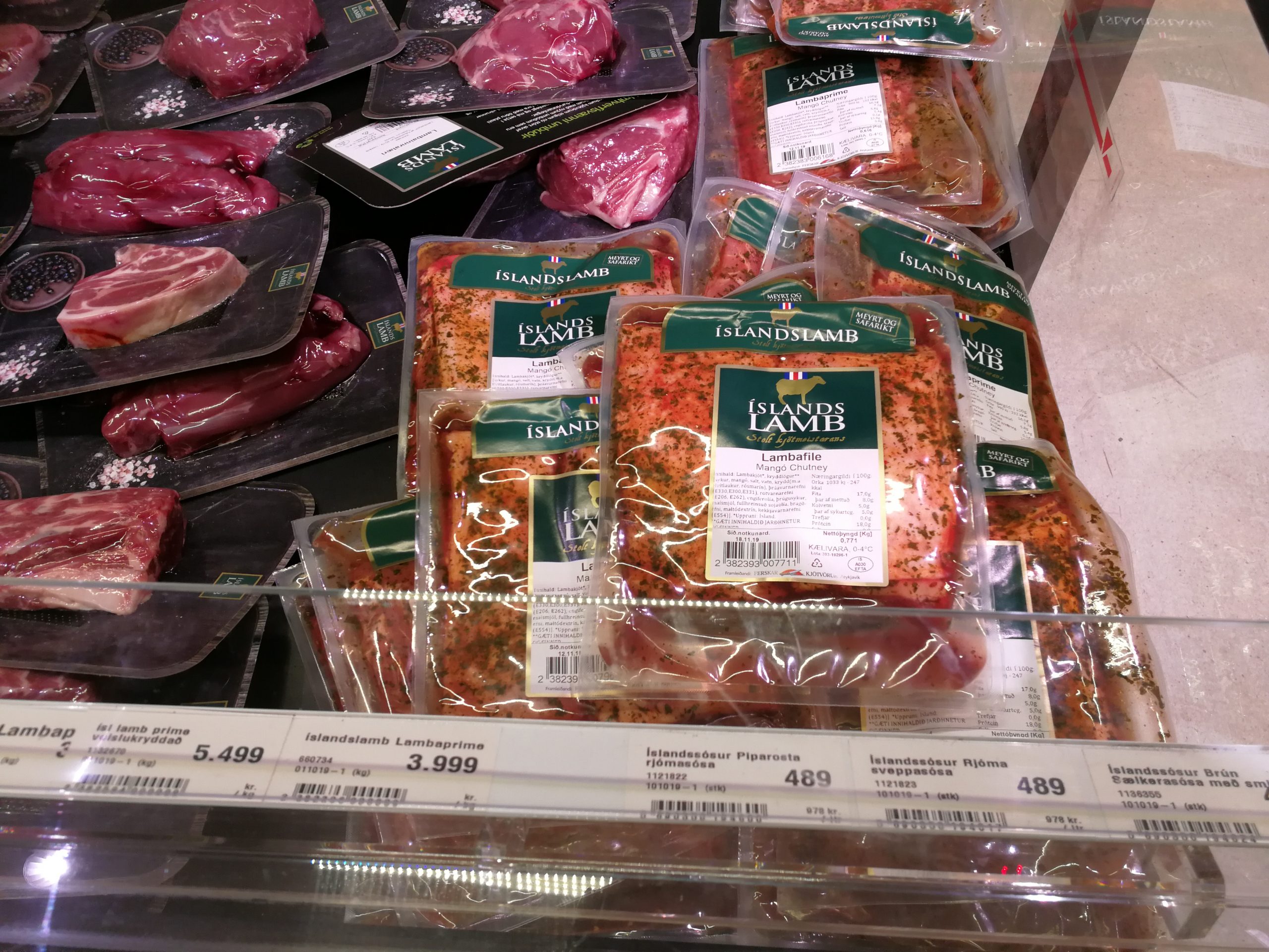 abgepacktes Lammfilet in einem Supermarkt in Island